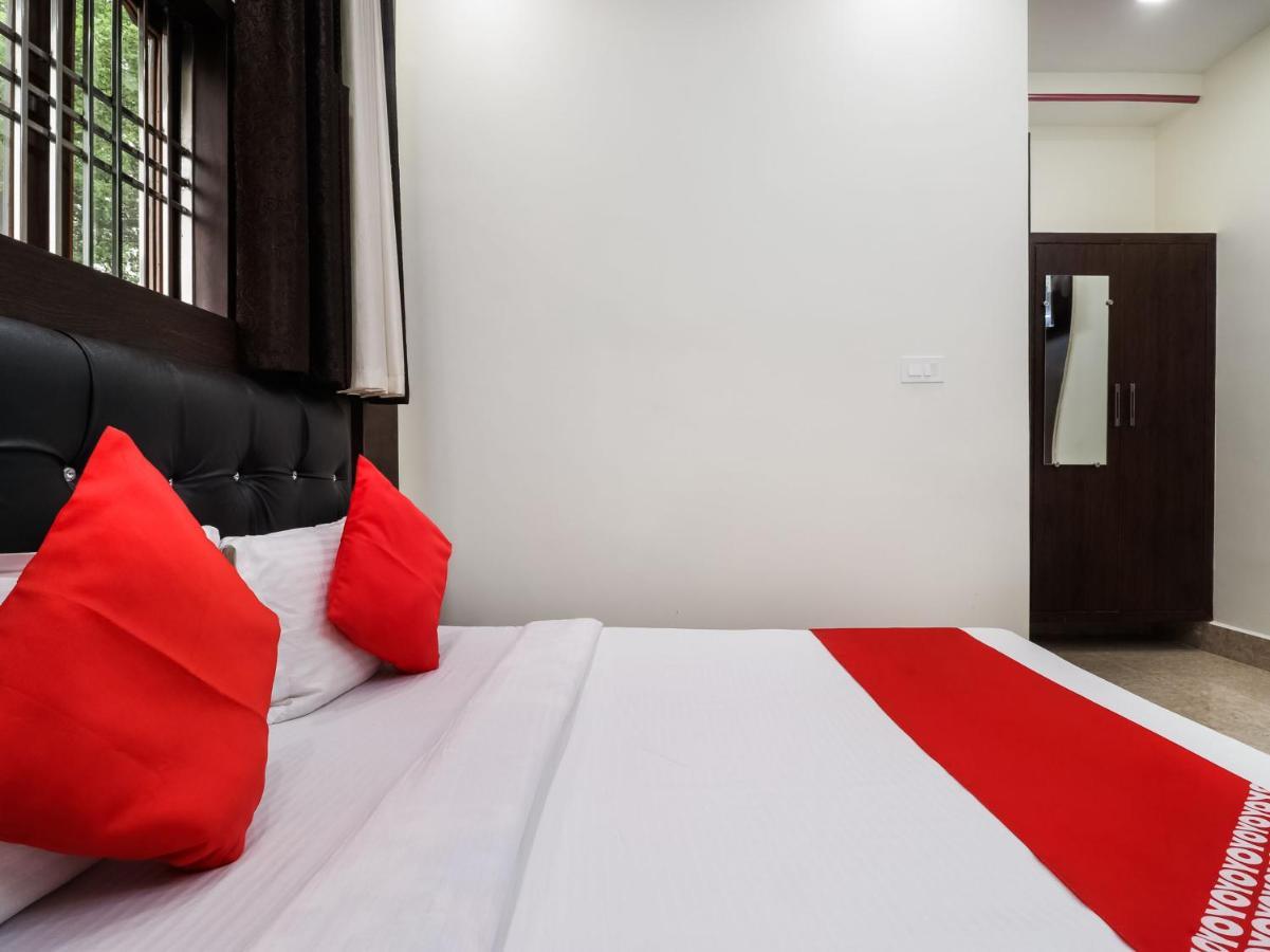 Oyo 77158 Hotel Swastik Palace Bhiwandi Eksteriør billede