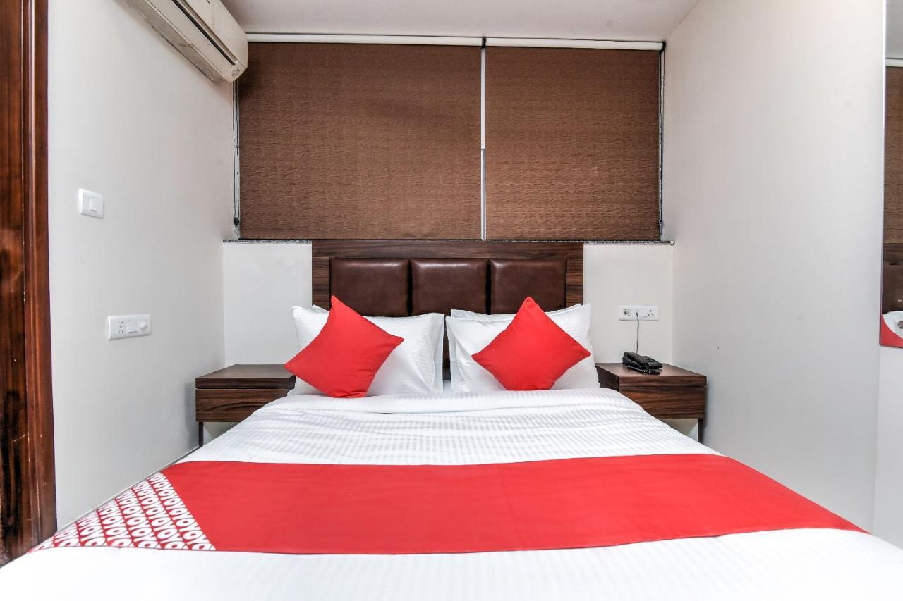 Oyo 77158 Hotel Swastik Palace Bhiwandi Eksteriør billede