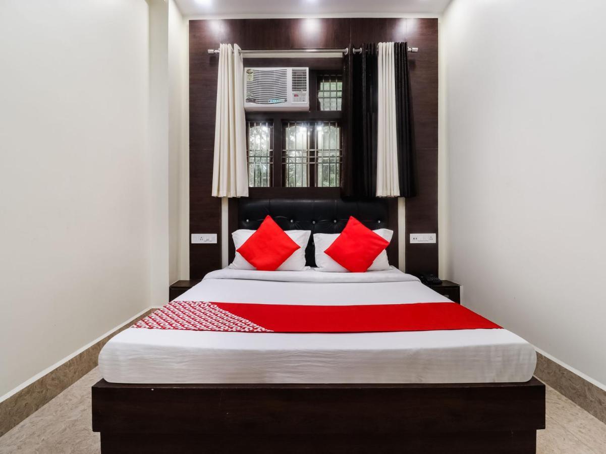 Oyo 77158 Hotel Swastik Palace Bhiwandi Eksteriør billede
