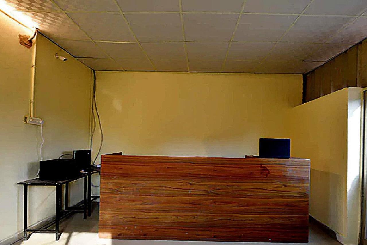 Oyo 77158 Hotel Swastik Palace Bhiwandi Eksteriør billede